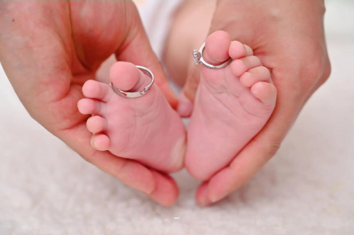 吉林宝宝脸上长黑点 吉林宝宝脸上长黑点